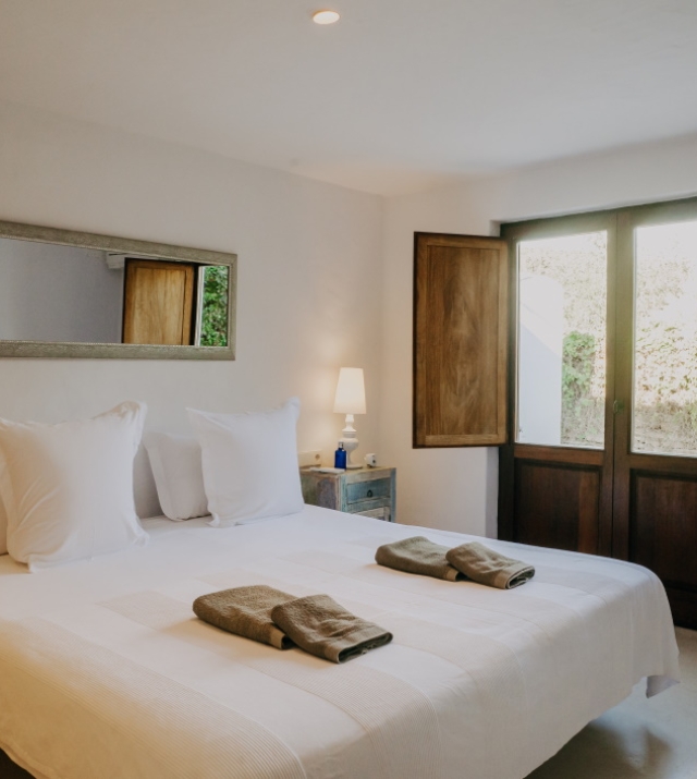 Resa estates Ibiza for sale finca Santa gertrudis bedroom 1.jpg